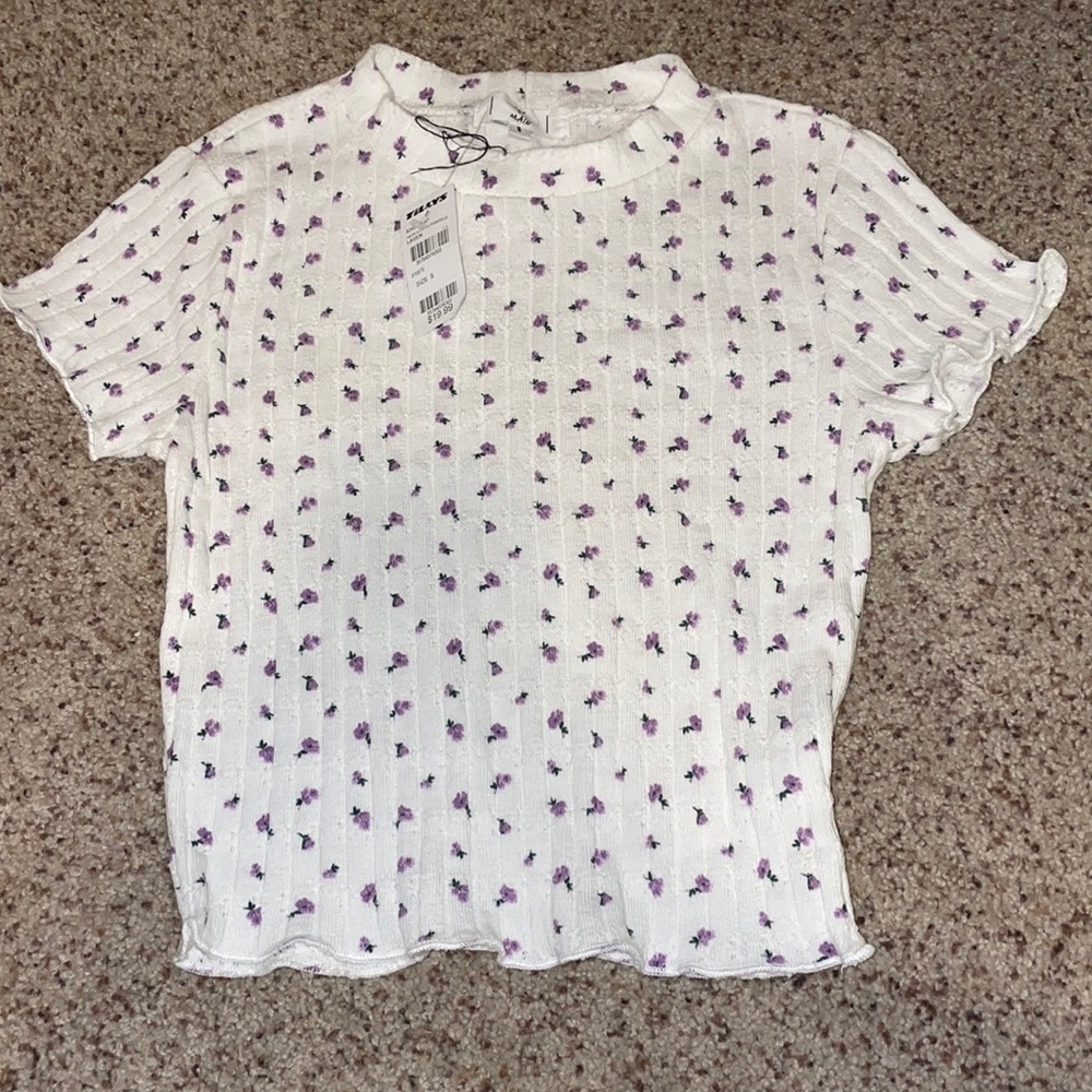 Super cute tight short sleeve